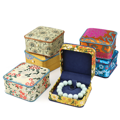 刺绣手镯盒厂家直销高档复古