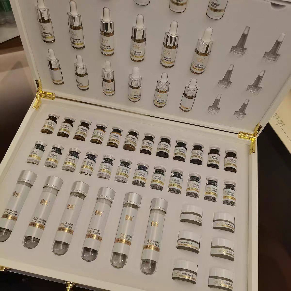 城城家 【线下4980一套】季泉至臻细致焕肤套盒 养出净透光滑肌,美容护肤/美体/精油,面部护理套装,淘宝优惠券,粉丝福利购,淘宝优惠卷