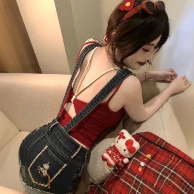 夏季辣妹碎花牛仔背带短裤显瘦