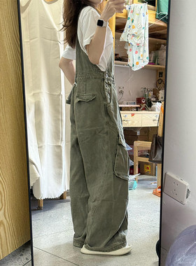 酷风绿色工装背带裤女春夏新款宽松休闲裤子美式复古阔腿裤连体裤