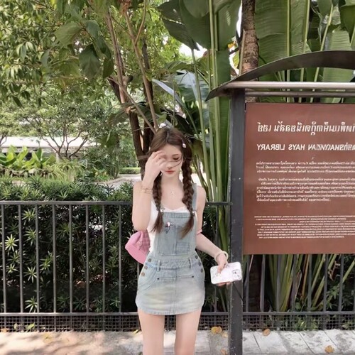 浅蓝牛仔美式减龄显瘦背带裙