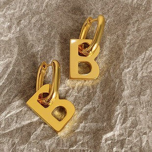 B字母耳环女夸张耳坠耳钉2026新款轻奢高级感金色独特巨好看耳饰