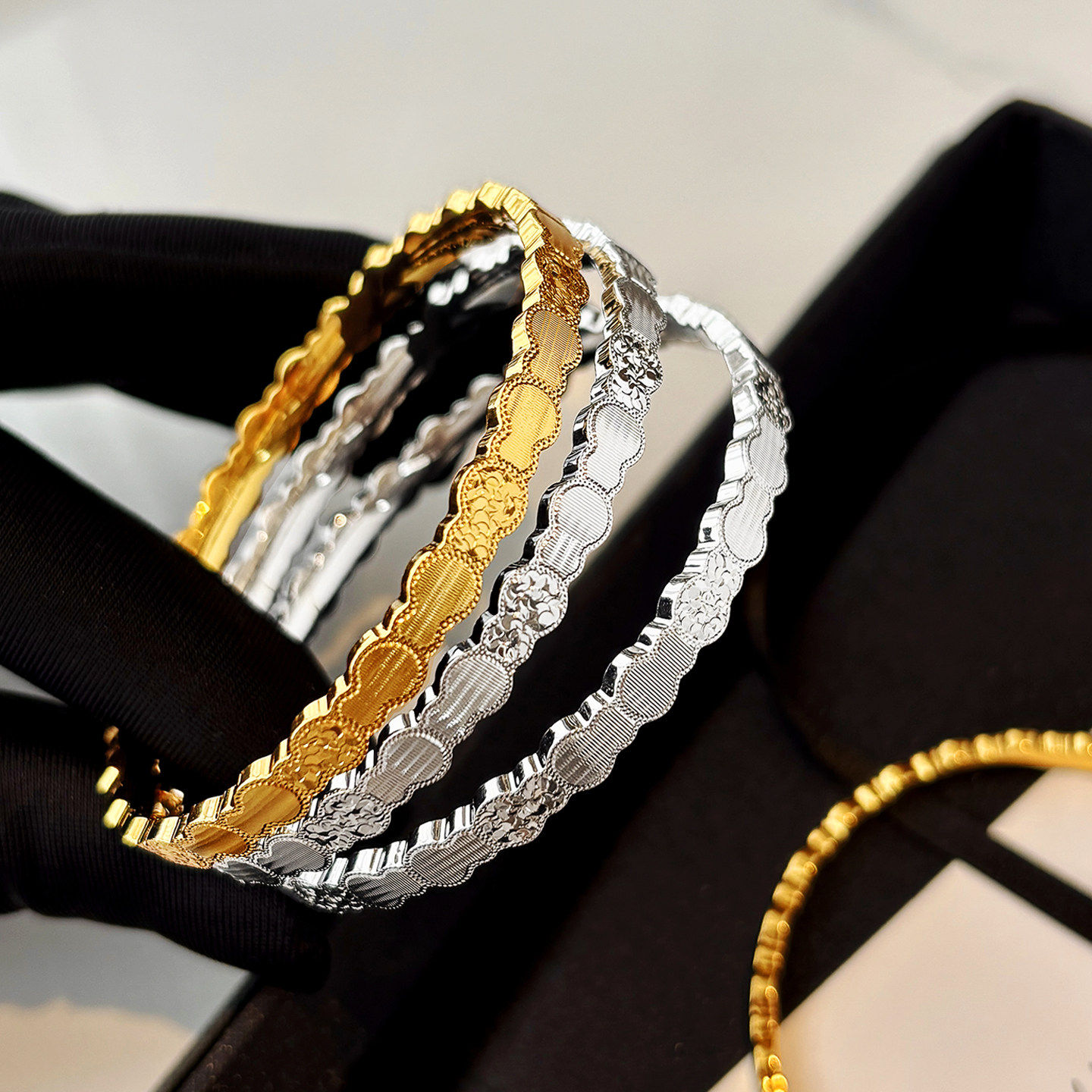 金店同款碎碎冰葫芦手镯女2026新款轻奢小众精致高级感金银色手环