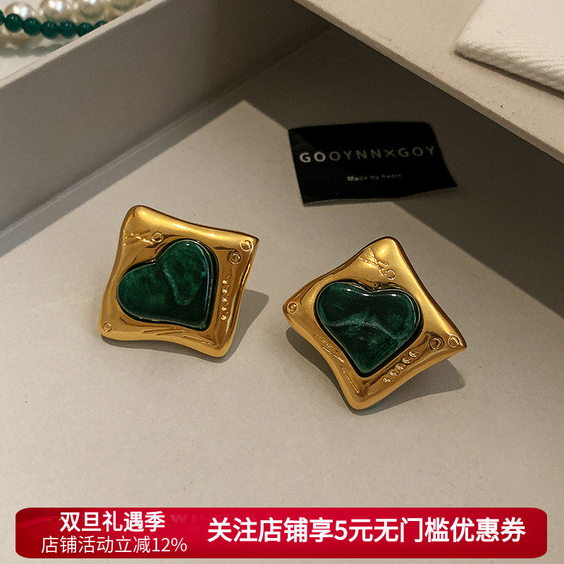 欧美绿色方形爱心耳钉女轻奢高级感2025新款耳环中古独特秋冬耳饰