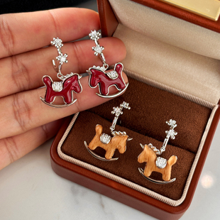 999纯银针过年红色小马耳环女2026新款高级感耳坠耳钉本命年耳饰