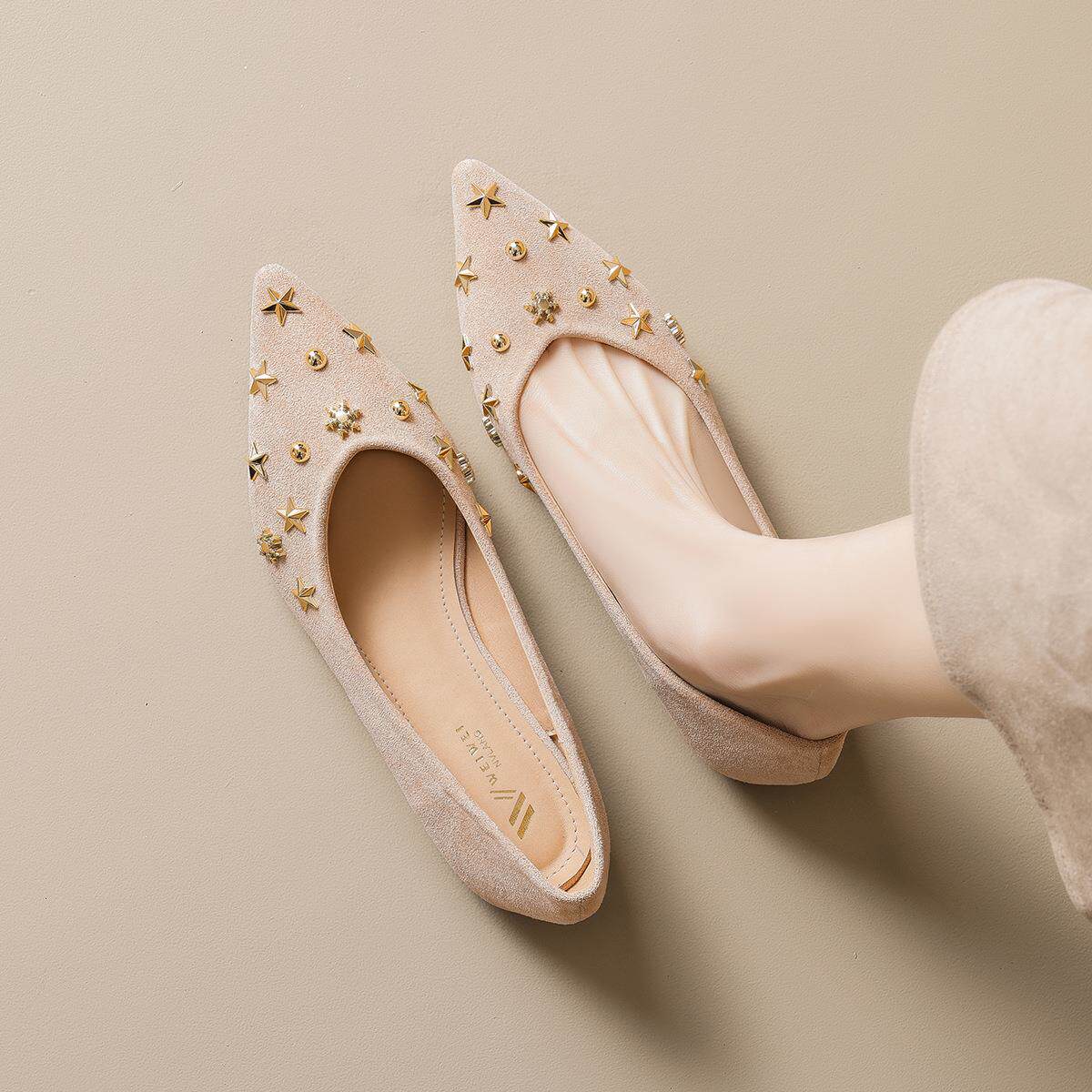 时尚百搭日常舒适尖头铆钉浅口单鞋女平底晚风温柔配裙子软底瓢鞋