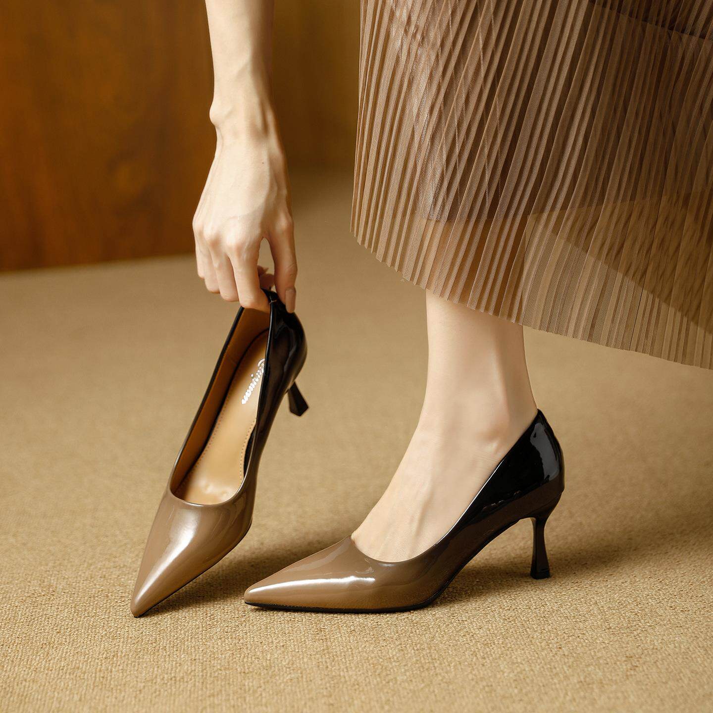 尖头细跟高跟鞋高级感不累脚2026春季新款气质漆皮拼色浅口单鞋女