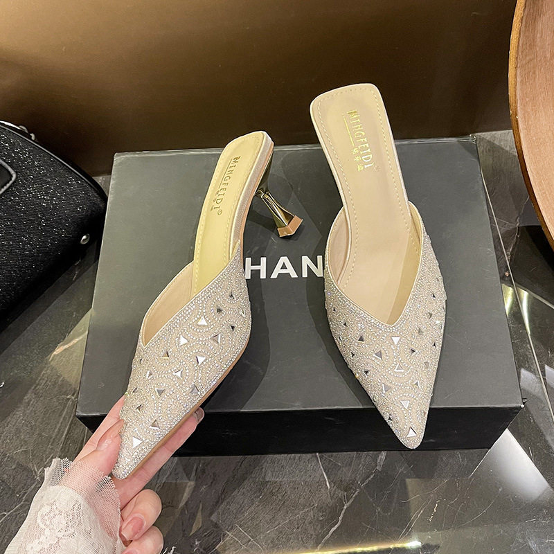 2026新款夏季网红水钻半拖鞋包头凉拖高跟拖鞋女外穿时尚细跟尖头