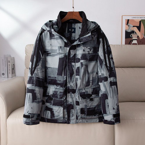 90白鸭绒！外贸单新款舒适时尚羽绒服男迷彩连帽保暖休闲短款外套