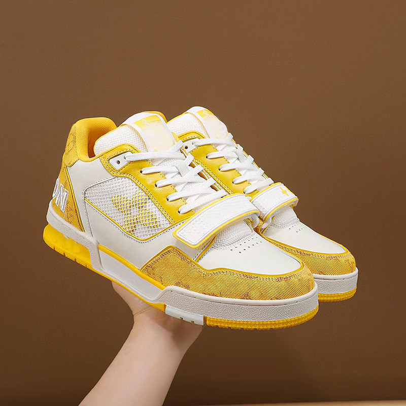 轻奢高端时尚板鞋男真皮透气个性韩版潮鞋轻软厚底舒适运动休闲鞋