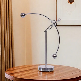 几何小铁人平衡鸟鹰不倒翁牛顿摆球家居工艺品桌面创意减压小摆件