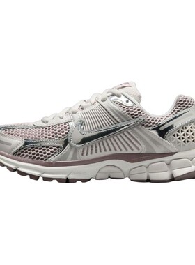 【布布】 Nike Air Zoom Vomero 5 跑步鞋 白色 低帮 “Chrome