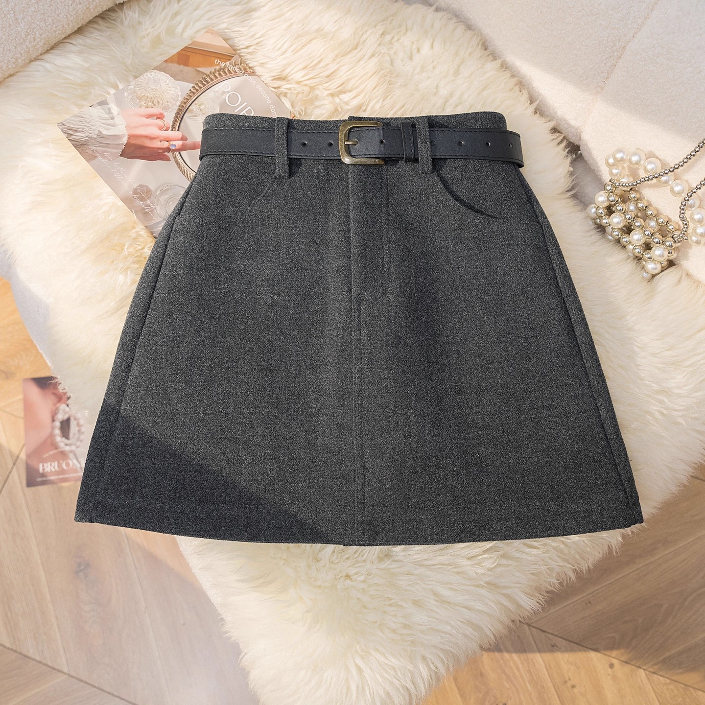 深灰色毛呢半身裙女秋冬a字短裙