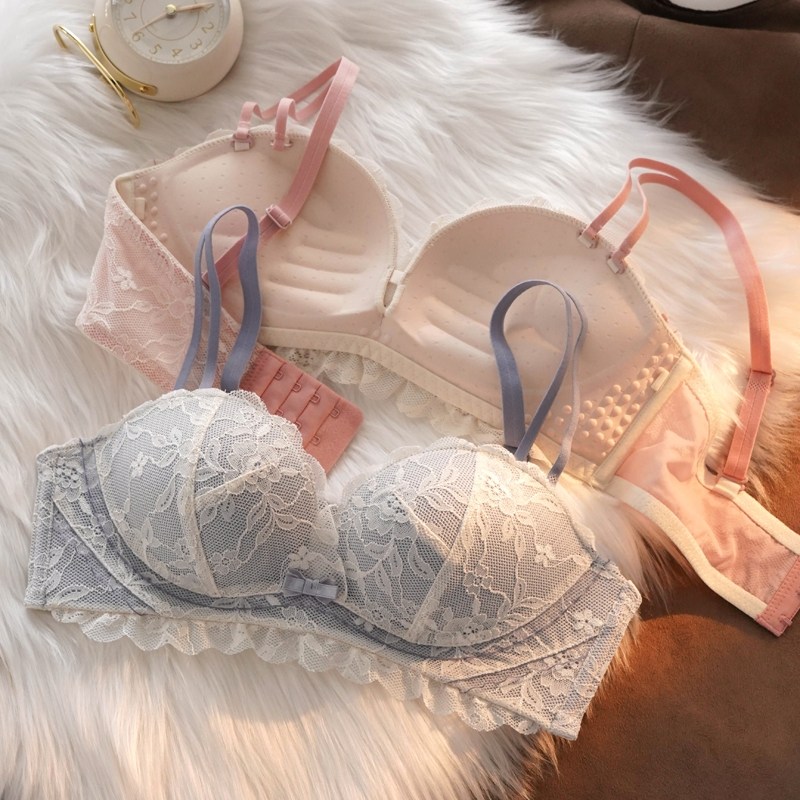 小胸聚拢内衣女甜美蕾丝少女风胸罩无钢圈上托收副乳乳胶文胸套装