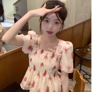 减龄洋气短袖 小众设计感法式 方领泡泡袖 甜美碎花衬衫 上衣 女夏季