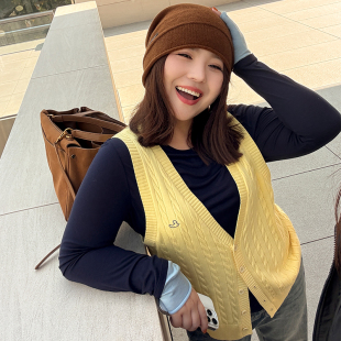 胖mm秋冬刺绣针织马夹木子理想大码女装复古V领减龄显瘦马甲200斤