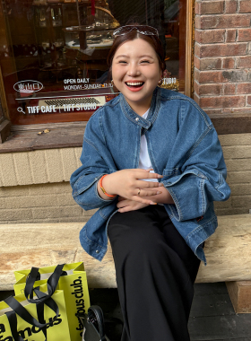 胖mm短款廓形牛仔外套木子理想大码女装春200斤落肩复古立领上衣