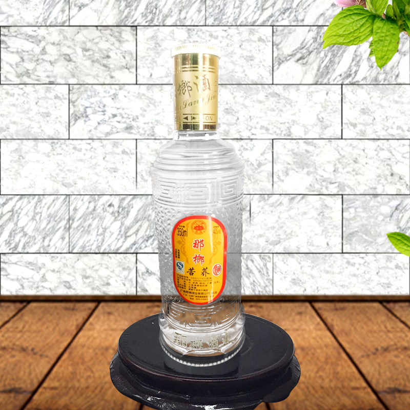 莲雲350ml广南40度苦荞酒白酒