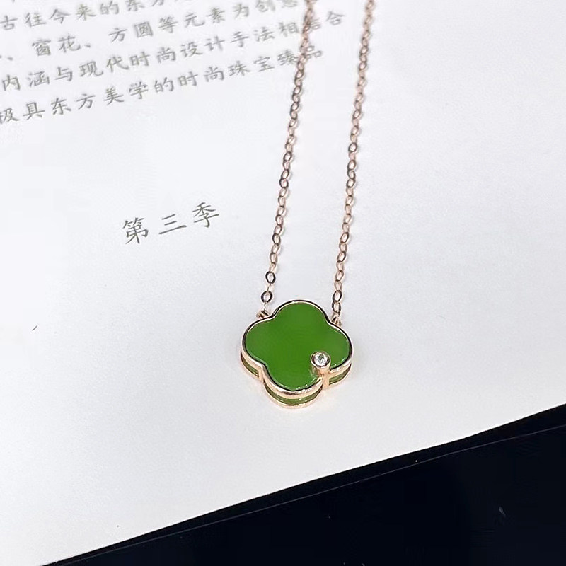 送女友锁骨链碧玉四叶草金镶