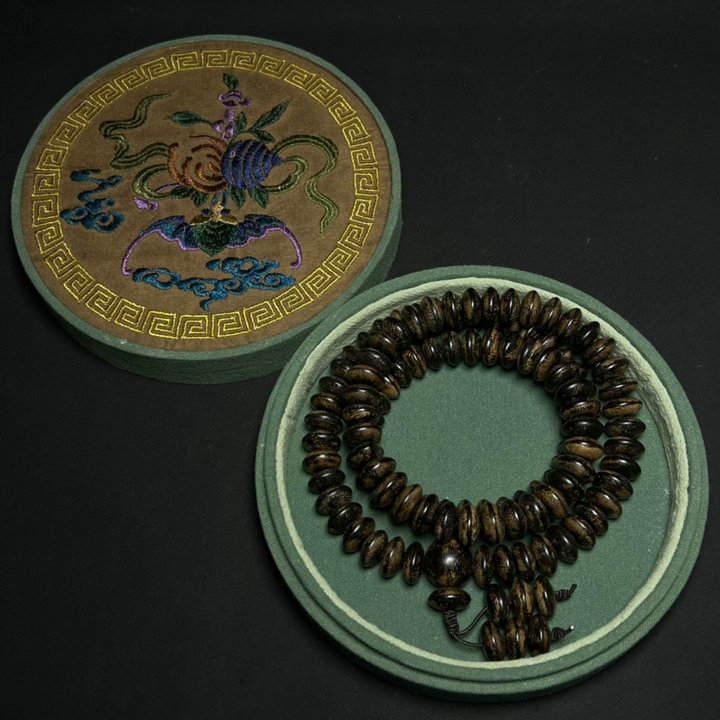 精品越南老沉香木手串手链高油108颗佛珠男女文玩百搭毛衣链颈饰