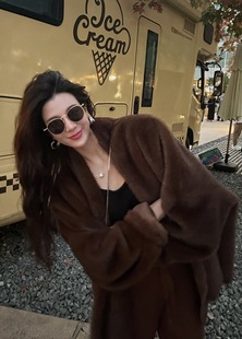 复古皮毛一体外套女2025冬季新款环保水貂毛绒加厚减龄皮草中长款