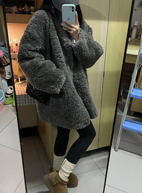 2025新款复古慵懒感中长款皮毛一体外套女冬季宽松环保羊羔毛上衣