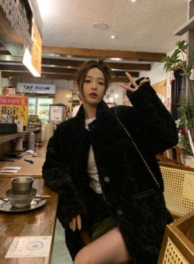 司制房 富人区Teddy 黑色仿貂毛翻领羊羔毛外套女冬加厚毛毛外套
