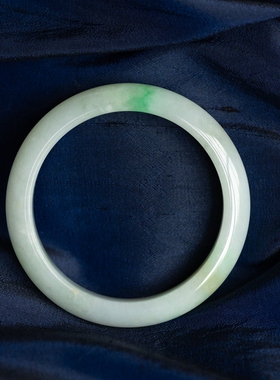 泼墨。天然A货正圈扁条翡翠  玉镯 / 手镯  内径59MM （原3980
