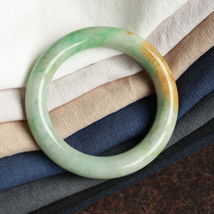 泼墨。证全 天然A货翡翠 水头足飘绿玉镯/手镯 内径56MM（原4000