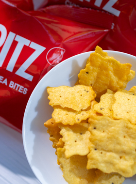 乐之RITZ鹰嘴豆脆片低GI健康零食地中海橄榄油黑蒜牛肉味25g*6包