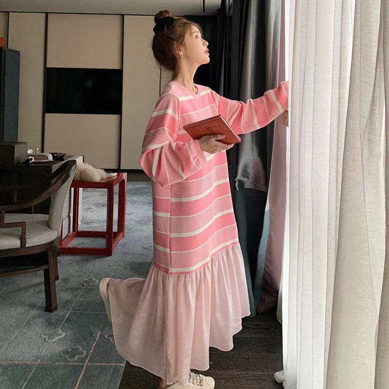 粉色条纹长袖卫衣连衣裙女2025春季新款设计感宽松鱼尾拼接长裙潮,女装连衣裙,浙宝289