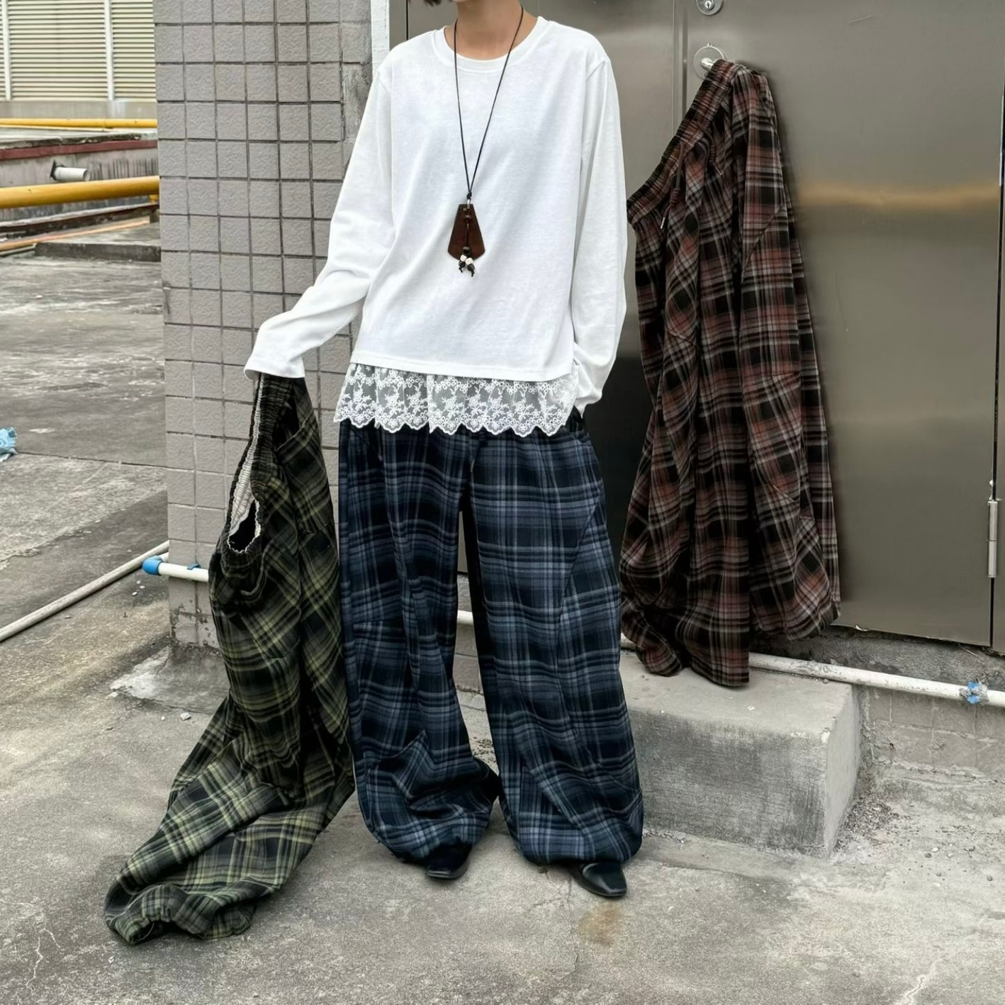 胖mm慵懒休闲风加绒阔腿格子长裤