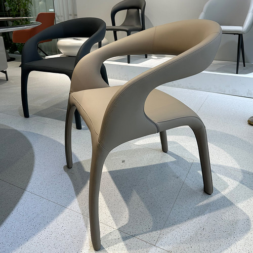 钢架全皮质现代简约餐椅家用商用