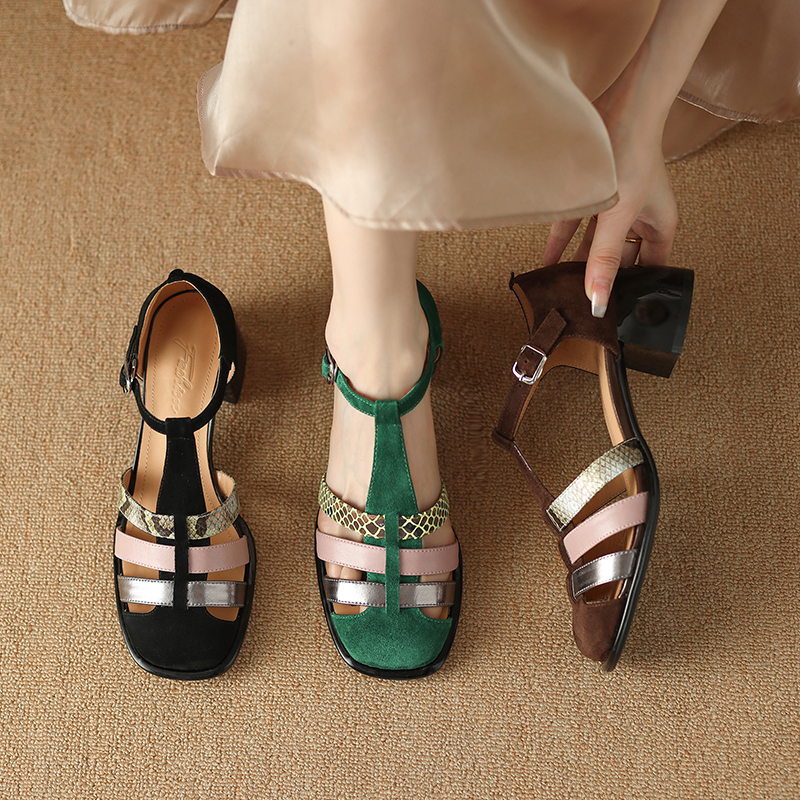 法式包头粗跟罗马鞋女真皮拼色镂空一字带凉鞋2025新款夏季高跟鞋