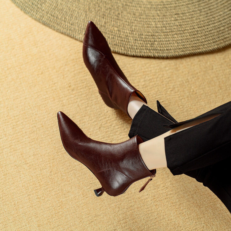 法式覆古猫跟小短靴女秋冬新款真皮气质显瘦马丁靴中跟细跟及裸靴