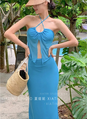 辣妹装分体海岛度假比基尼三件套显瘦抹胸包臀游泳衣女泡温泉三亚