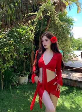 2025新款性感辣妹泳衣女分体比基尼四件套大红色遮肚显瘦度假温泉