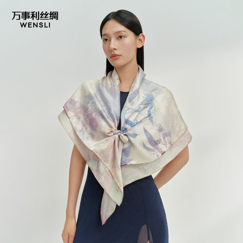 万事利26春夏重磅新品真丝丝巾提花桑波缎双面异色超大方巾西窗下