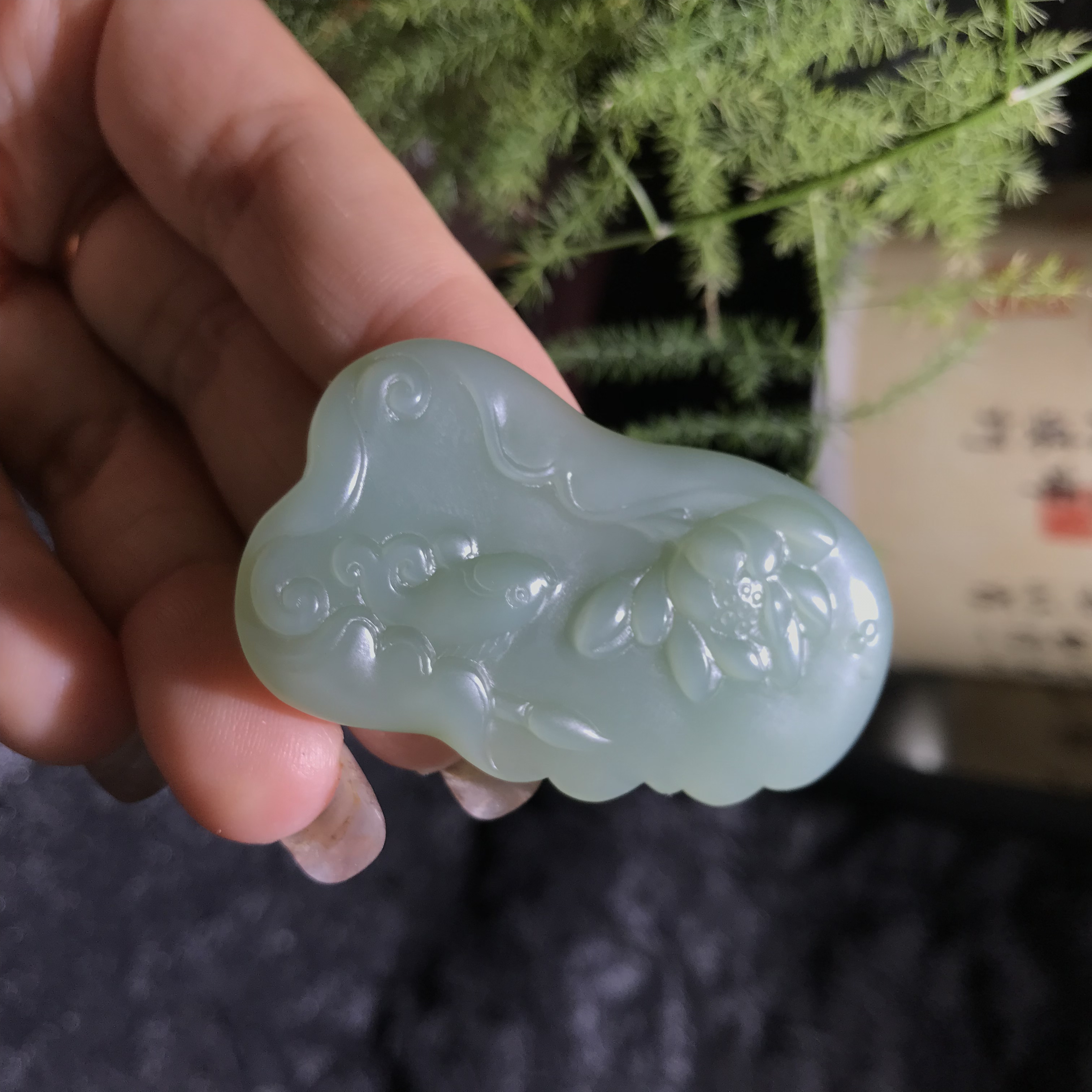 儒贤玉道粉青连年有余挂件一级细料柔光和田玉鱼莲吊坠收藏佩戴