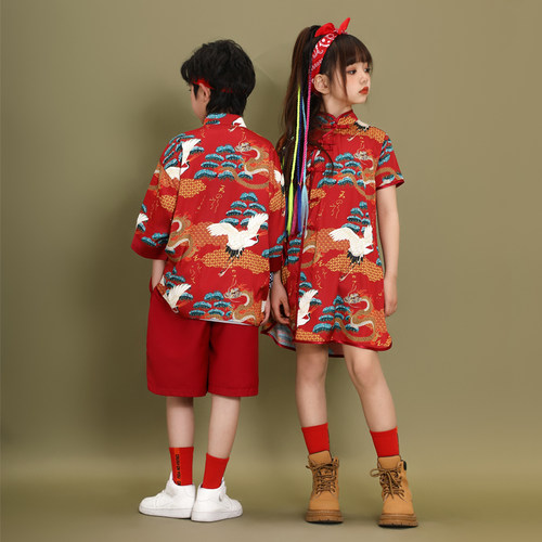 红色中国风表演服2025新款
