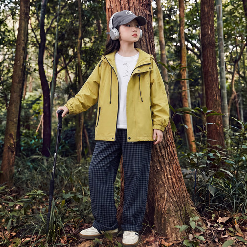 女童连帽抽绳防风冲锋衣秋款外套