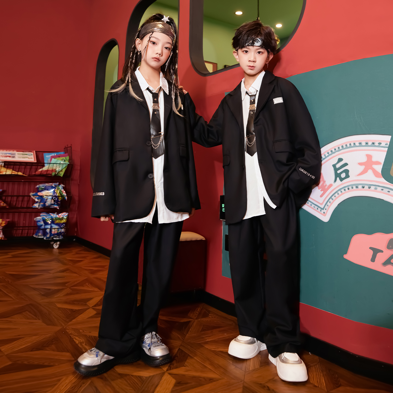 儿童西装套装主持人礼服