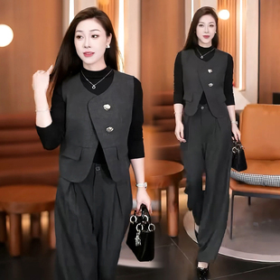 时尚套装女2026春季新款气质马甲减龄显瘦打底衫阔腿裤三件套潮