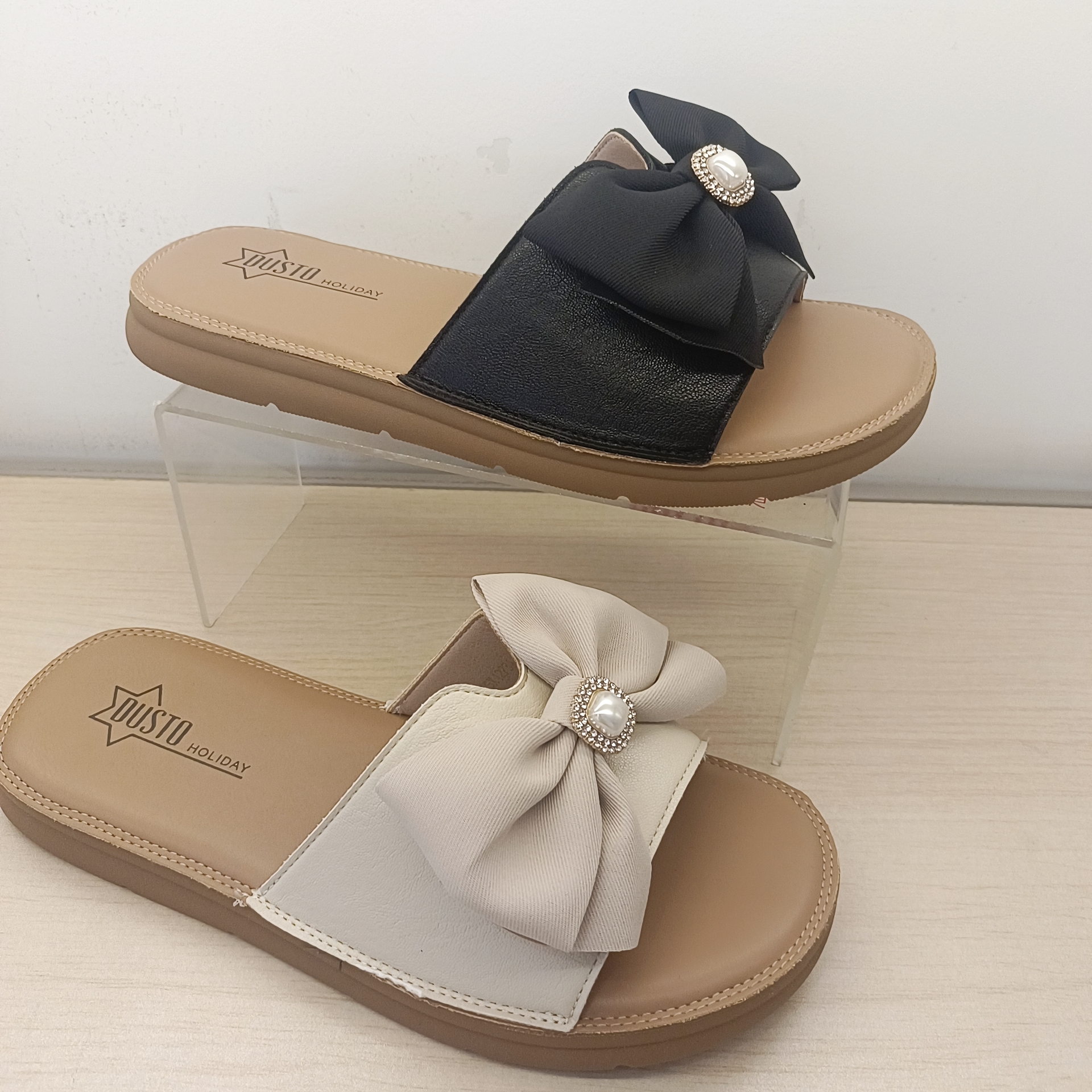 大东时尚休闲一字拖女2025夏季新款时尚休闲简约平底圆头女鞋1273