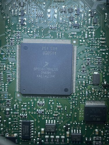 SPC5607BVLU6 0N69H 汽车电脑板CPU芯片  176脚  全新原装