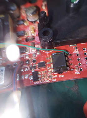 NSi1050D   汽车新能源电脑板贴片8脚