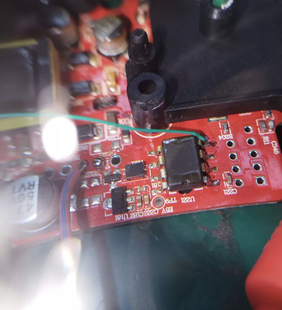 NSi1050D   汽车新能源电脑板贴片8脚