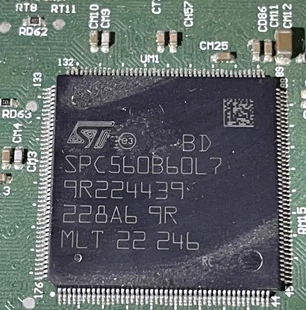 SPC560B60L7 QFP176汽车电脑板车身和网关应用32位微控制器IC芯片