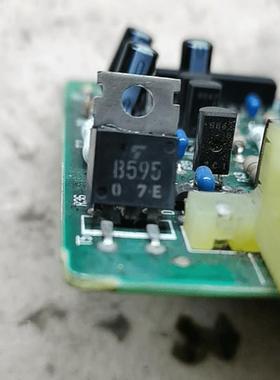 原装进口拆机 B595 2SB595 PNP三极管功放管 测量好 可直拍