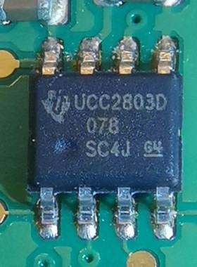 UCC2803D UCC2803DTR SOP8贴片贴片升压电源稳压器切换控制IC芯片